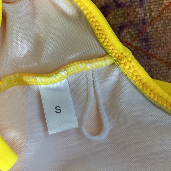Yellow one piece bikini NWOT size small - Picture 6 of 6